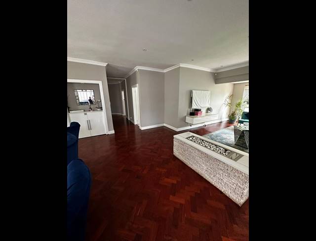 3 BEDROOM PROPERTY TO RENT IN GREENSIDE